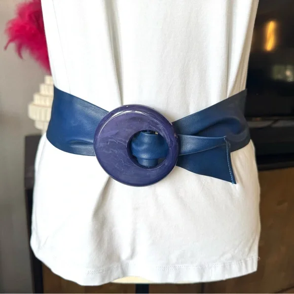 Vintage Blue Leather Belt with Blue Acrylic Buckle - Picture 7 of 7